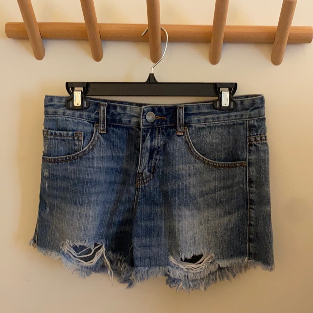 Urban Outfitters Mid Rise Vintage shorts! 26W, worn once!